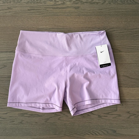 NWT $50 NIKE ONE High Rise Shorts Purple Plus Size Women’s XXL 2XL FN3311-512 - Picture 1 of 4